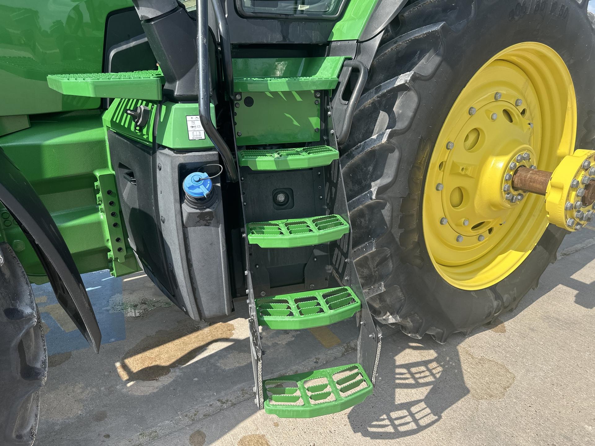 2020 John Deere 8R 340 Image