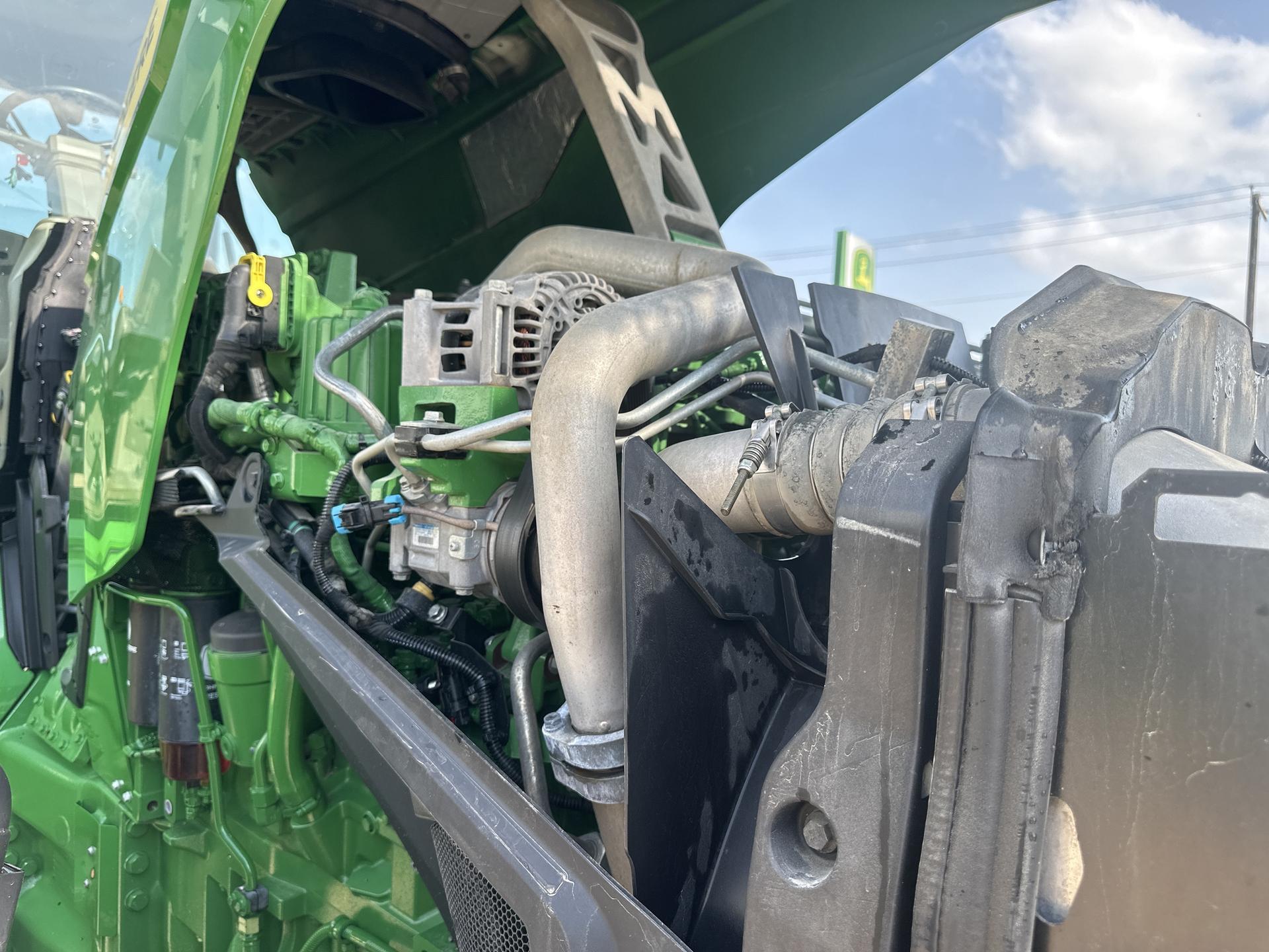 2020 John Deere 8R 340 Image