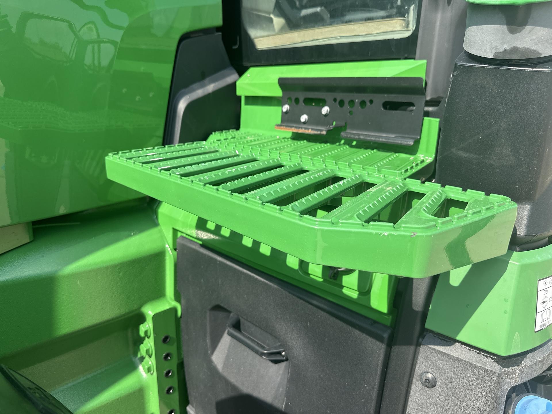2020 John Deere 8R 340 Image