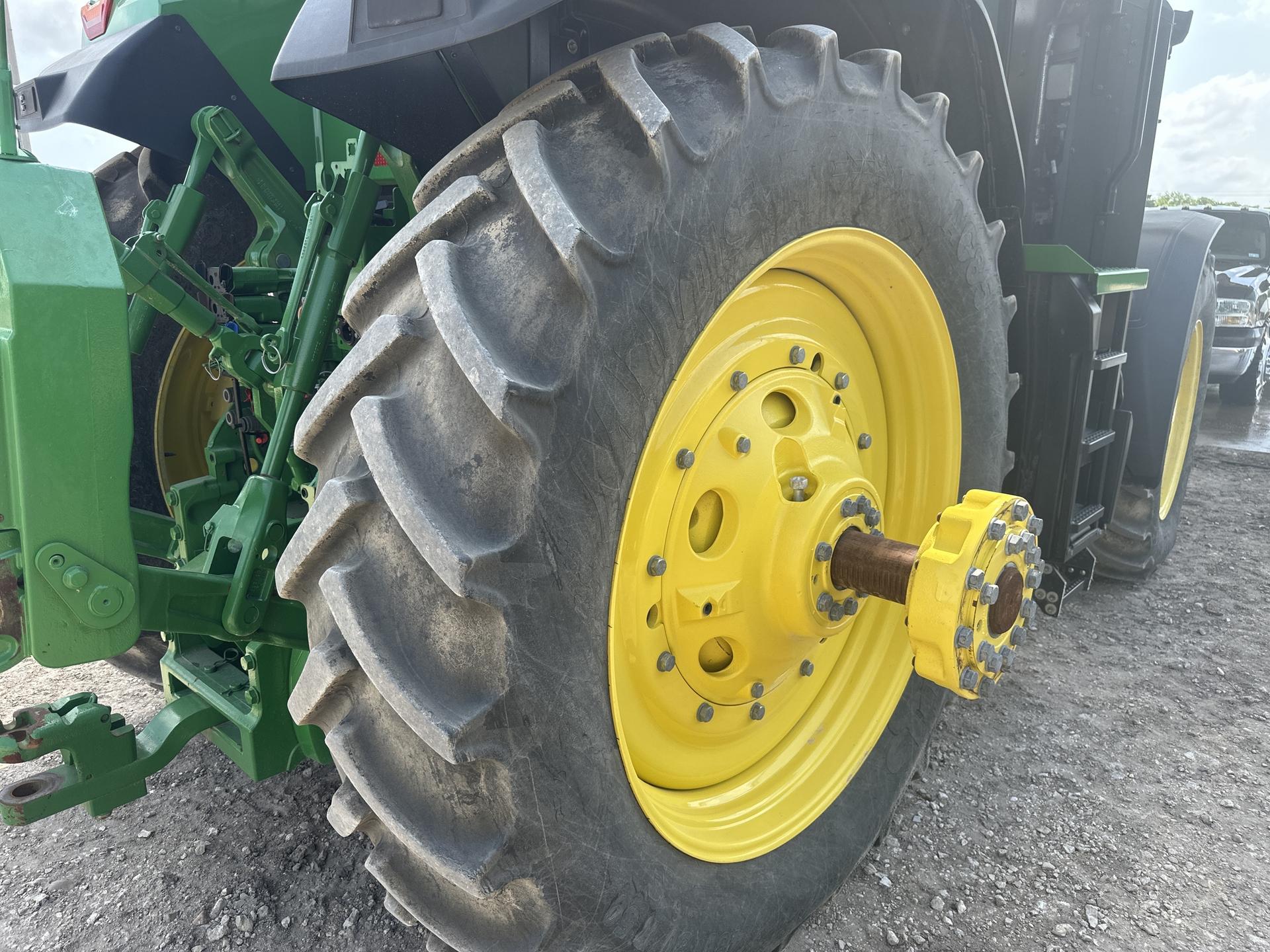 2020 John Deere 8R 340 Image
