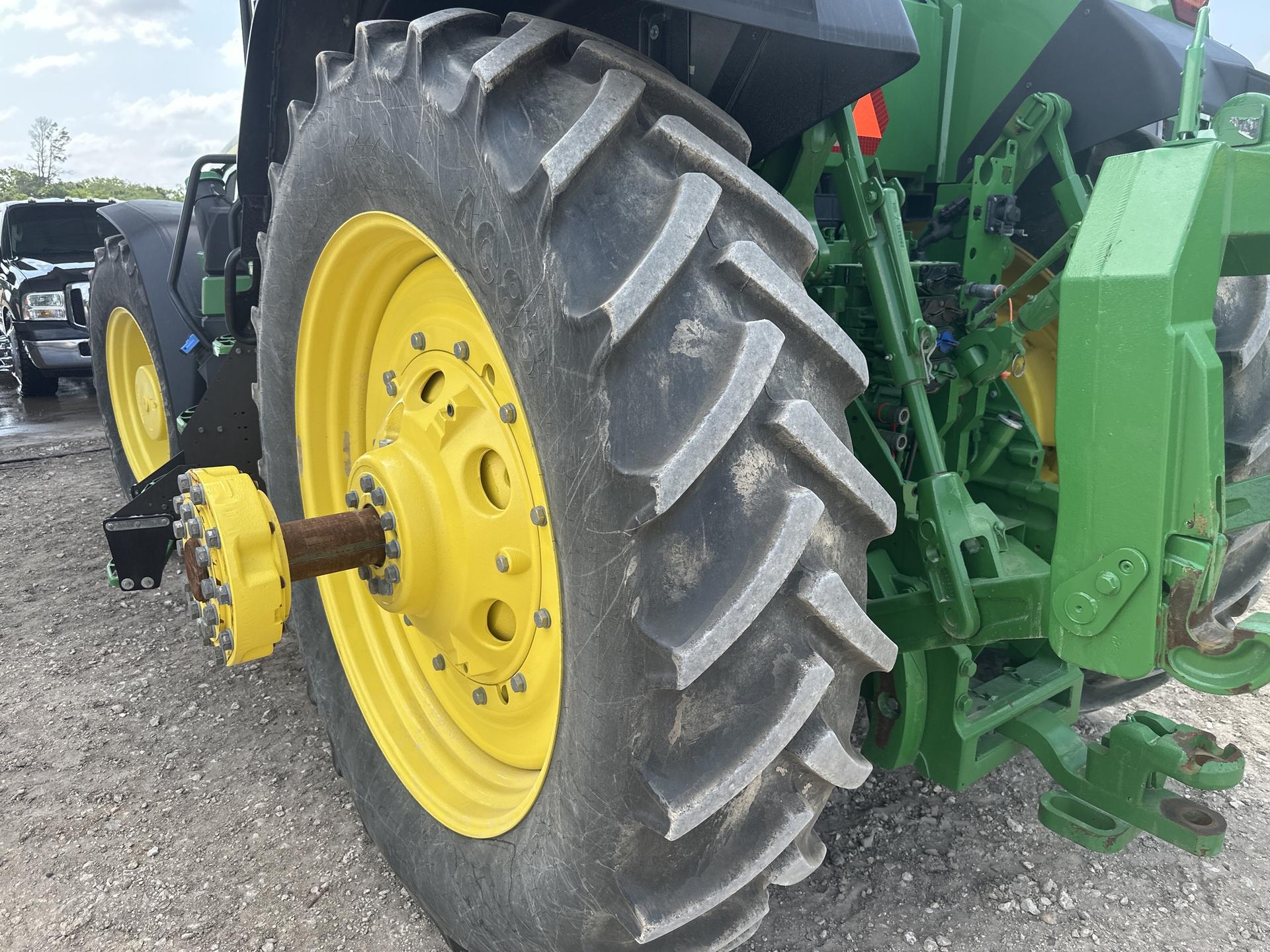 2020 John Deere 8R 340 Image