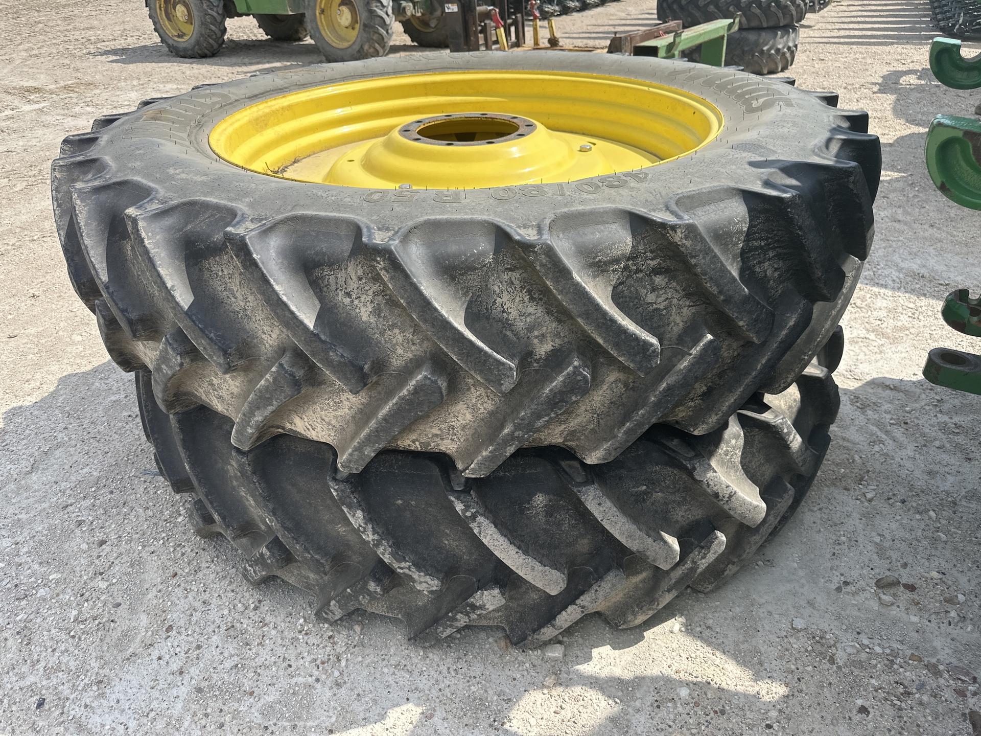 2020 John Deere 8R 340 Image