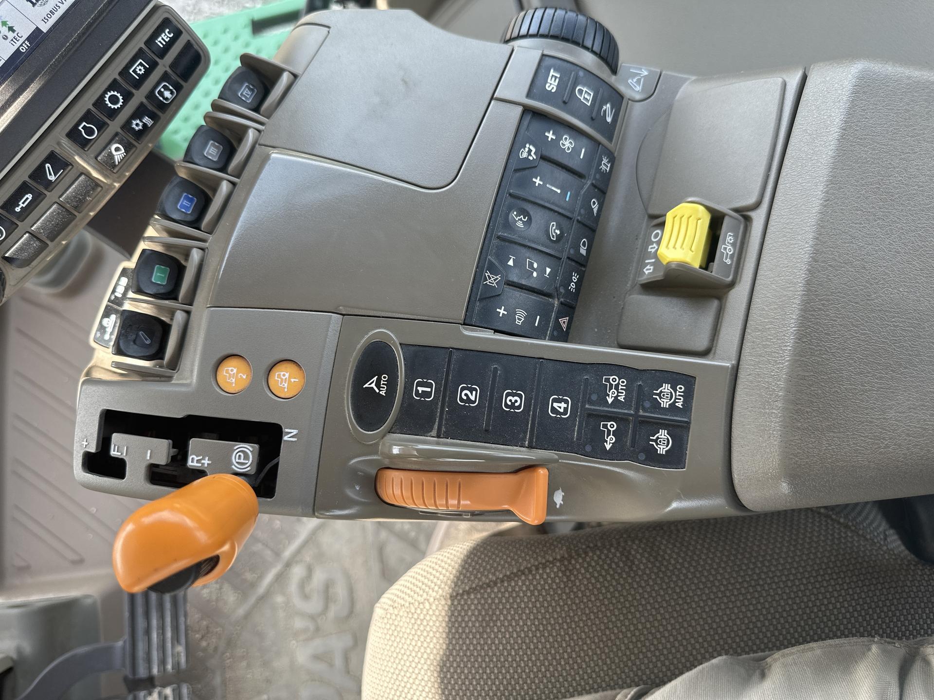 2020 John Deere 8R 340 Image
