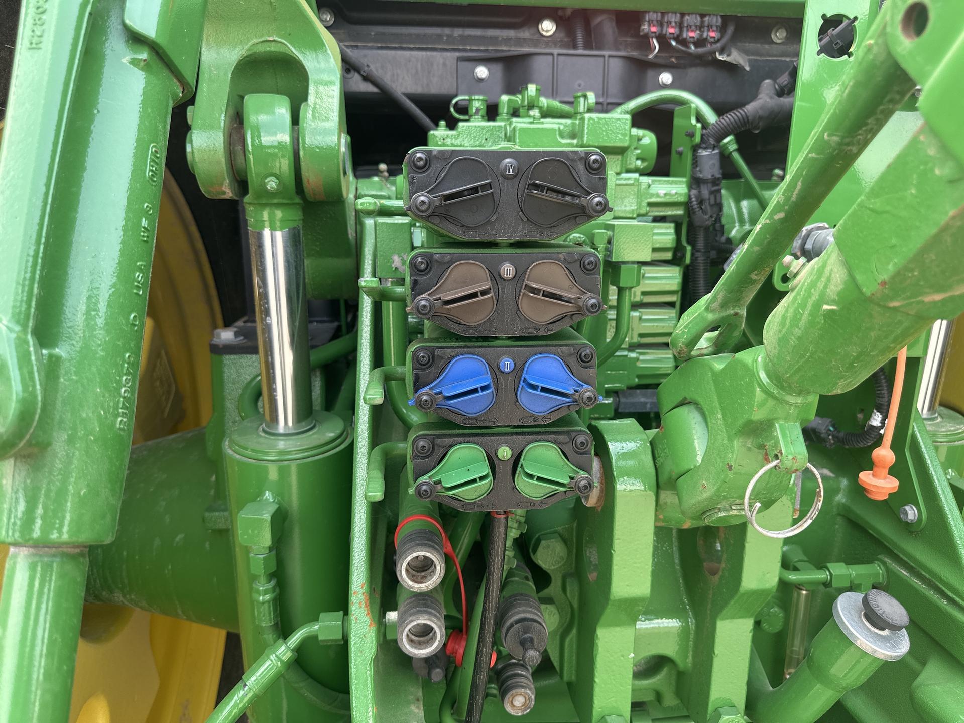 2020 John Deere 8R 340 Image