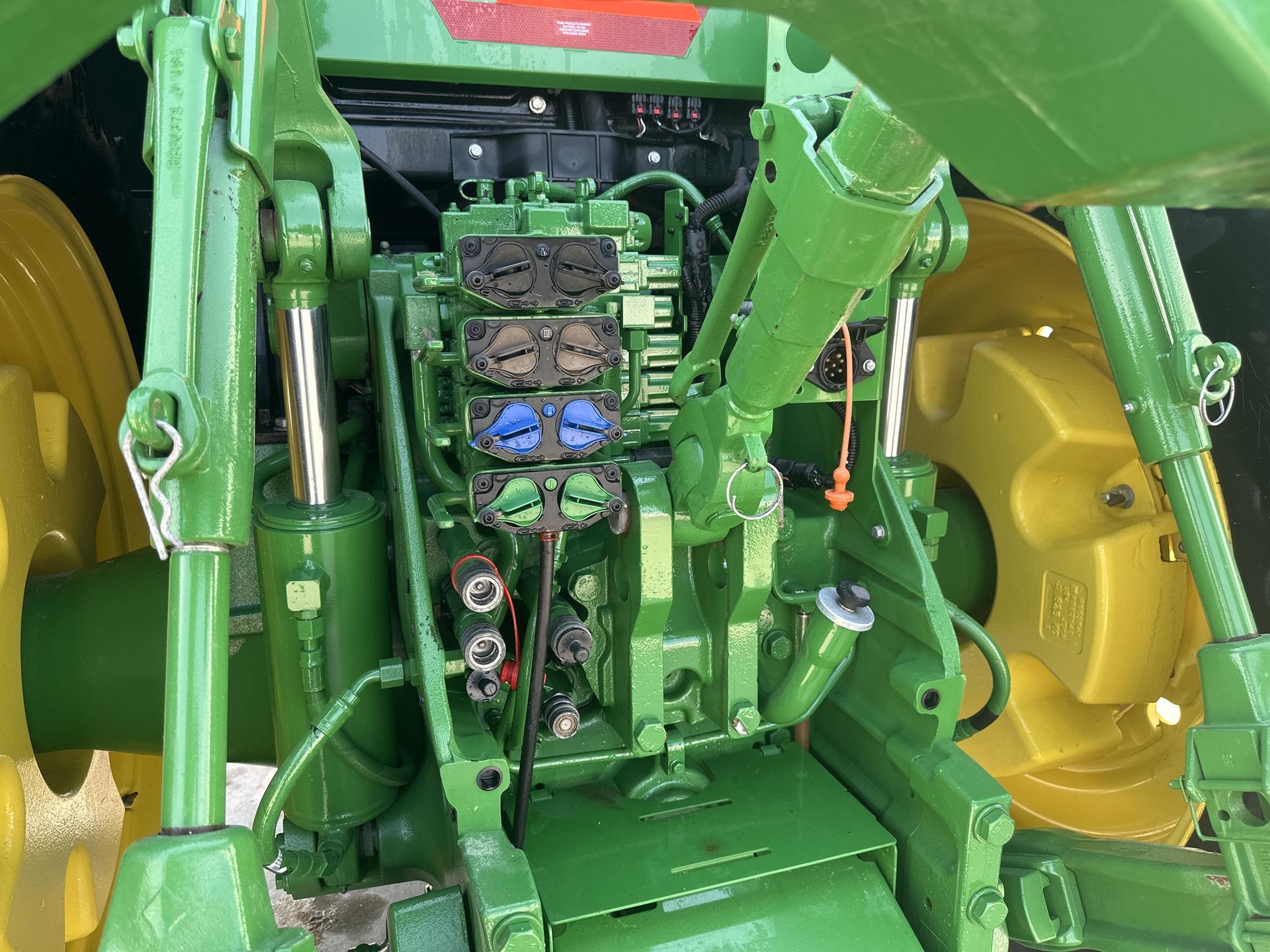 2020 John Deere 8R 340 Image