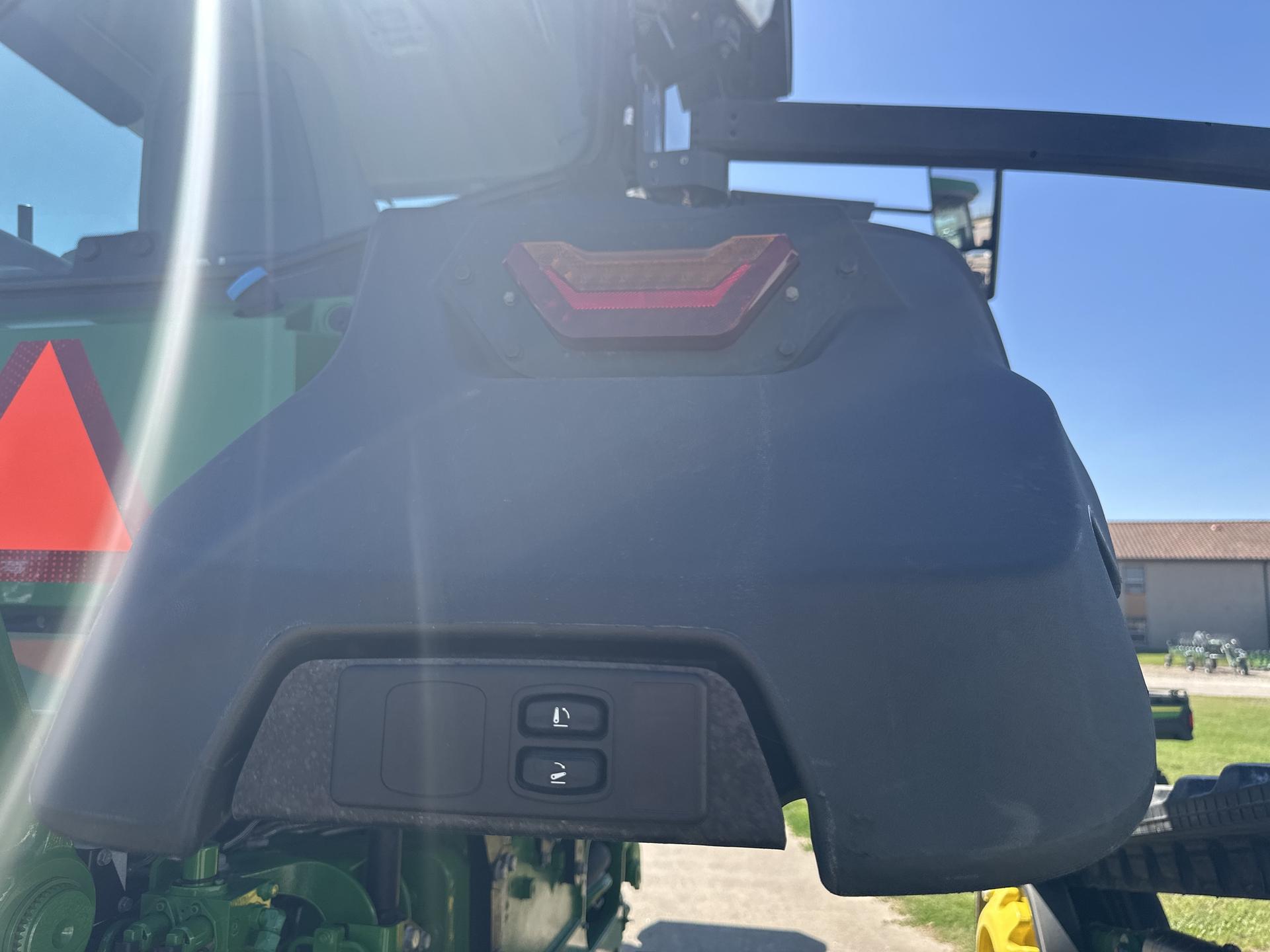 2021 John Deere 8RT 340 Image