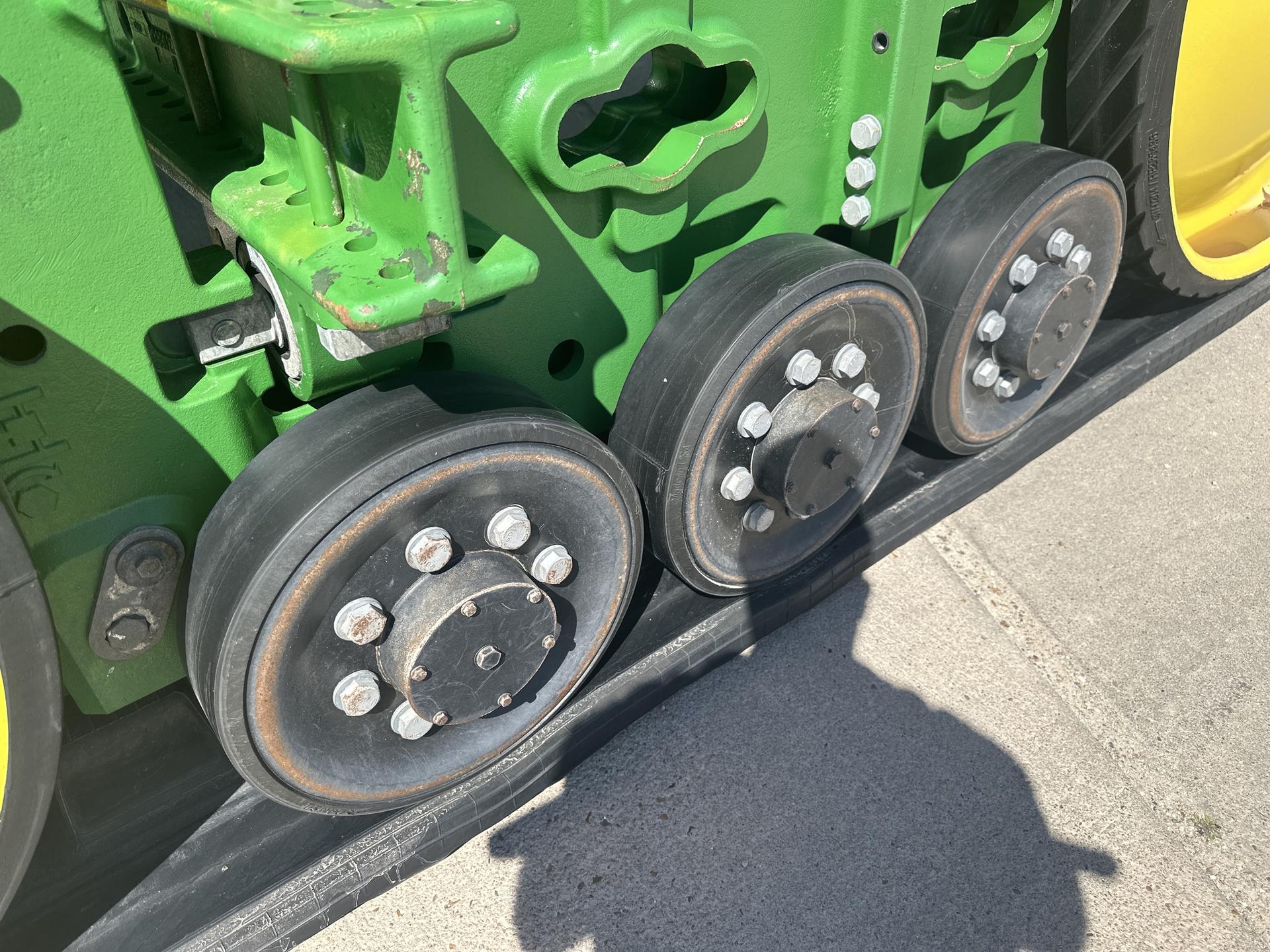 2021 John Deere 8RT 340 Image
