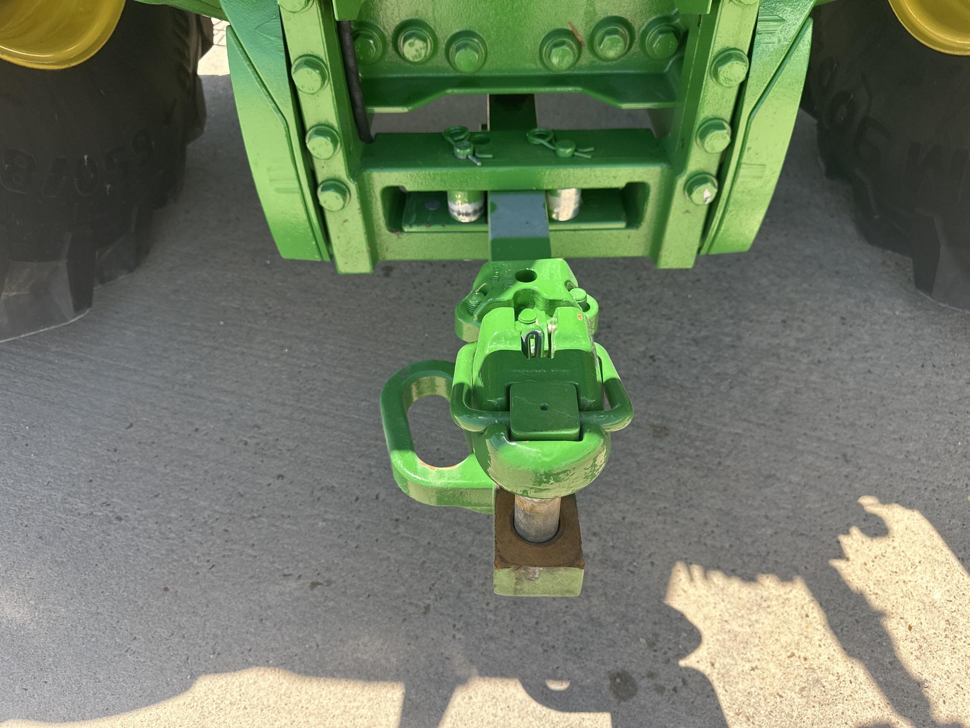 2023 John Deere 7R 230 Image