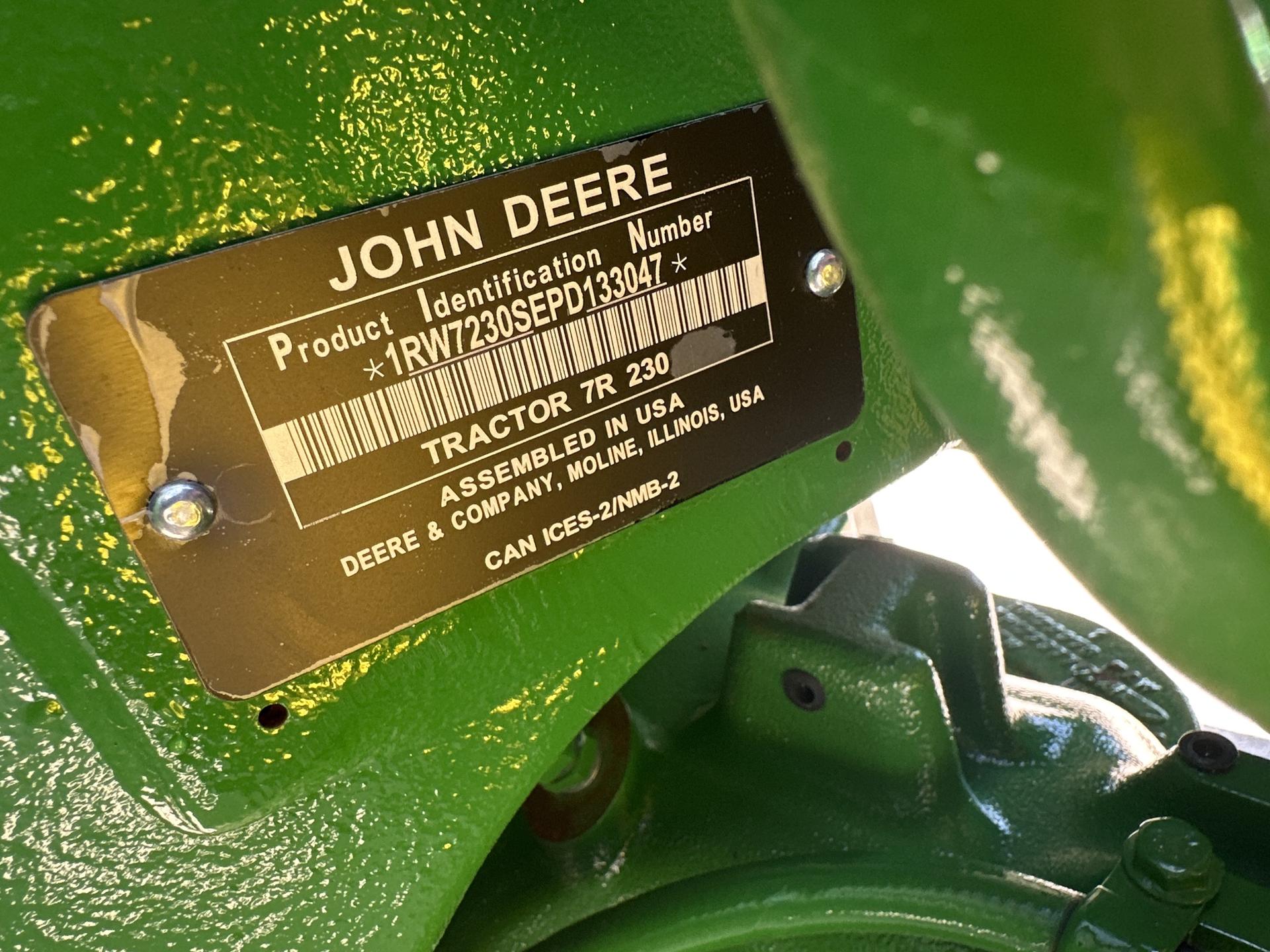 2023 John Deere 7R 230 Image