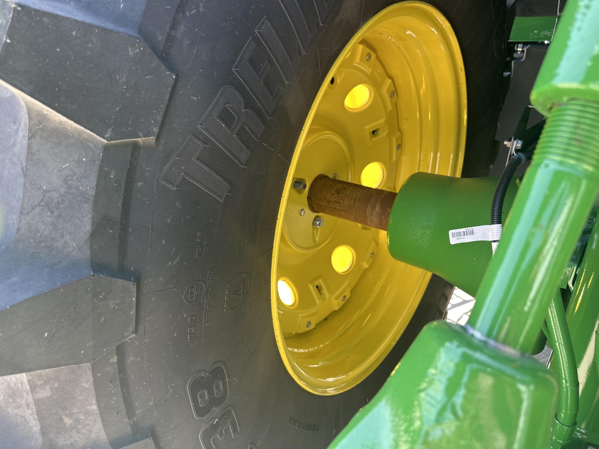 2023 John Deere 7R 230 Image