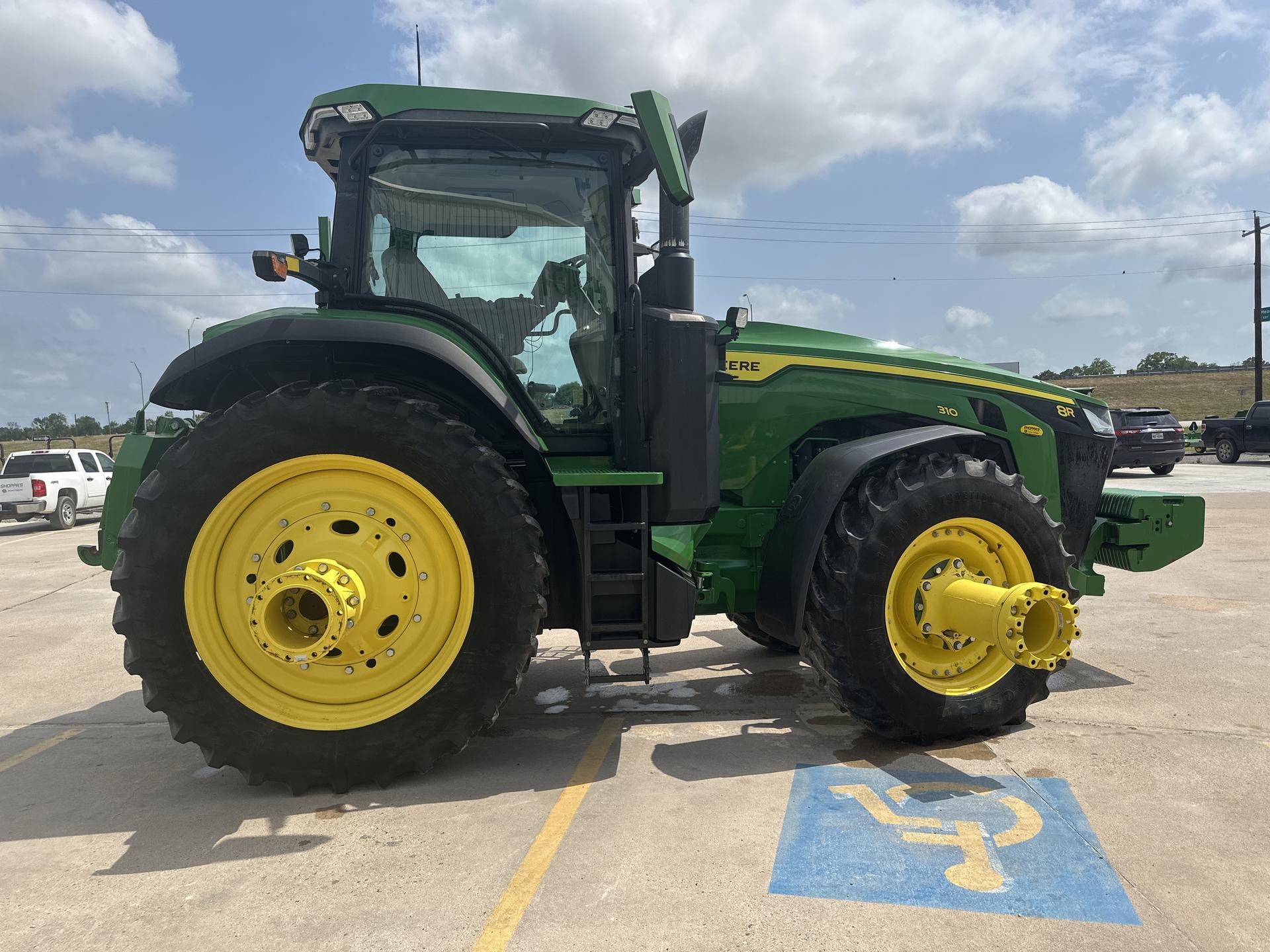 2020 John Deere 8R 310 Image