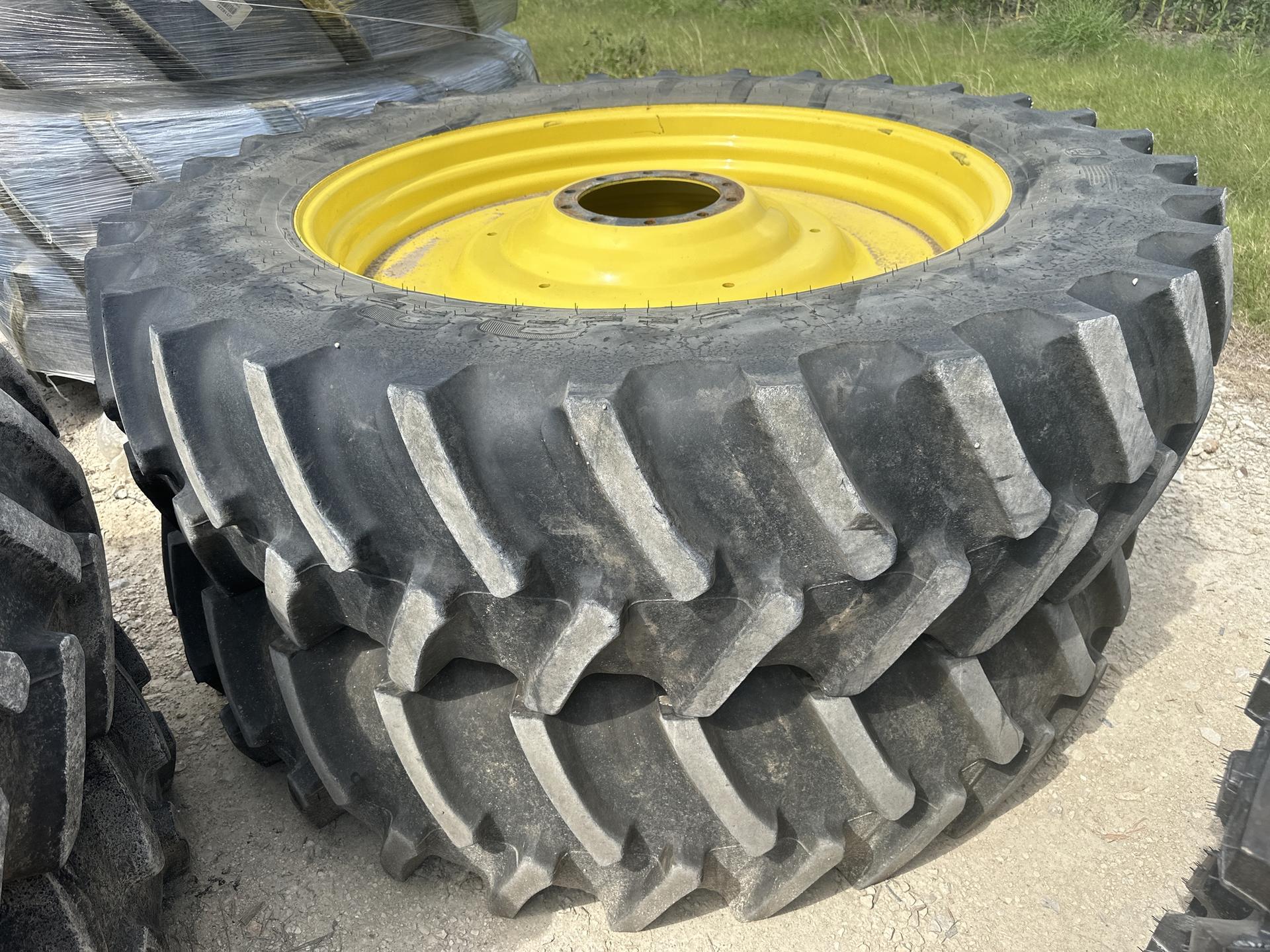 2020 John Deere 8R 310 Image