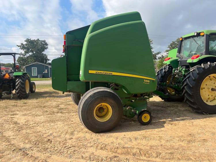 2013 John Deere 569 Premium Image