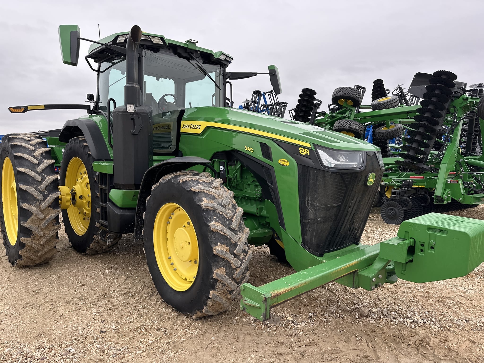 2023 John Deere 8R 340 Image