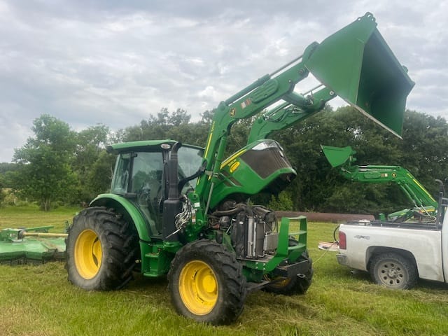 2022 John Deere 5125M Image