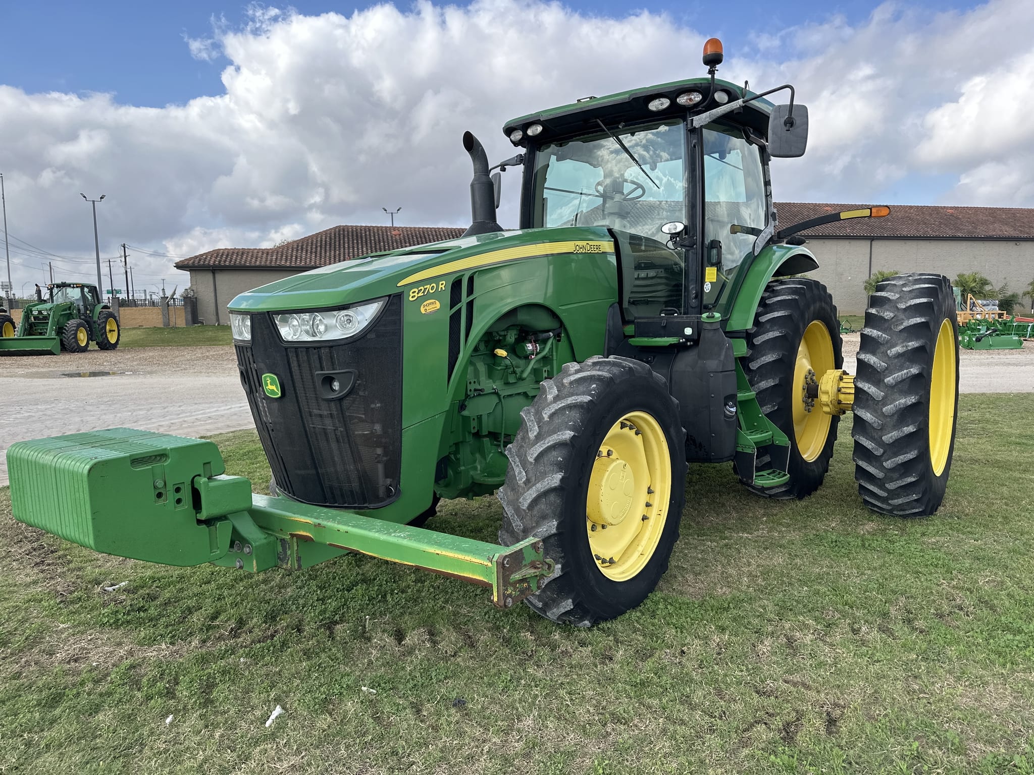 2015 John Deere 8270R Image