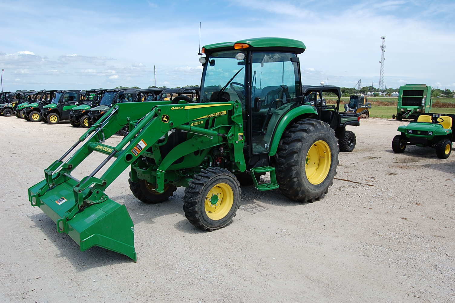 2021 John Deere 4052R Image