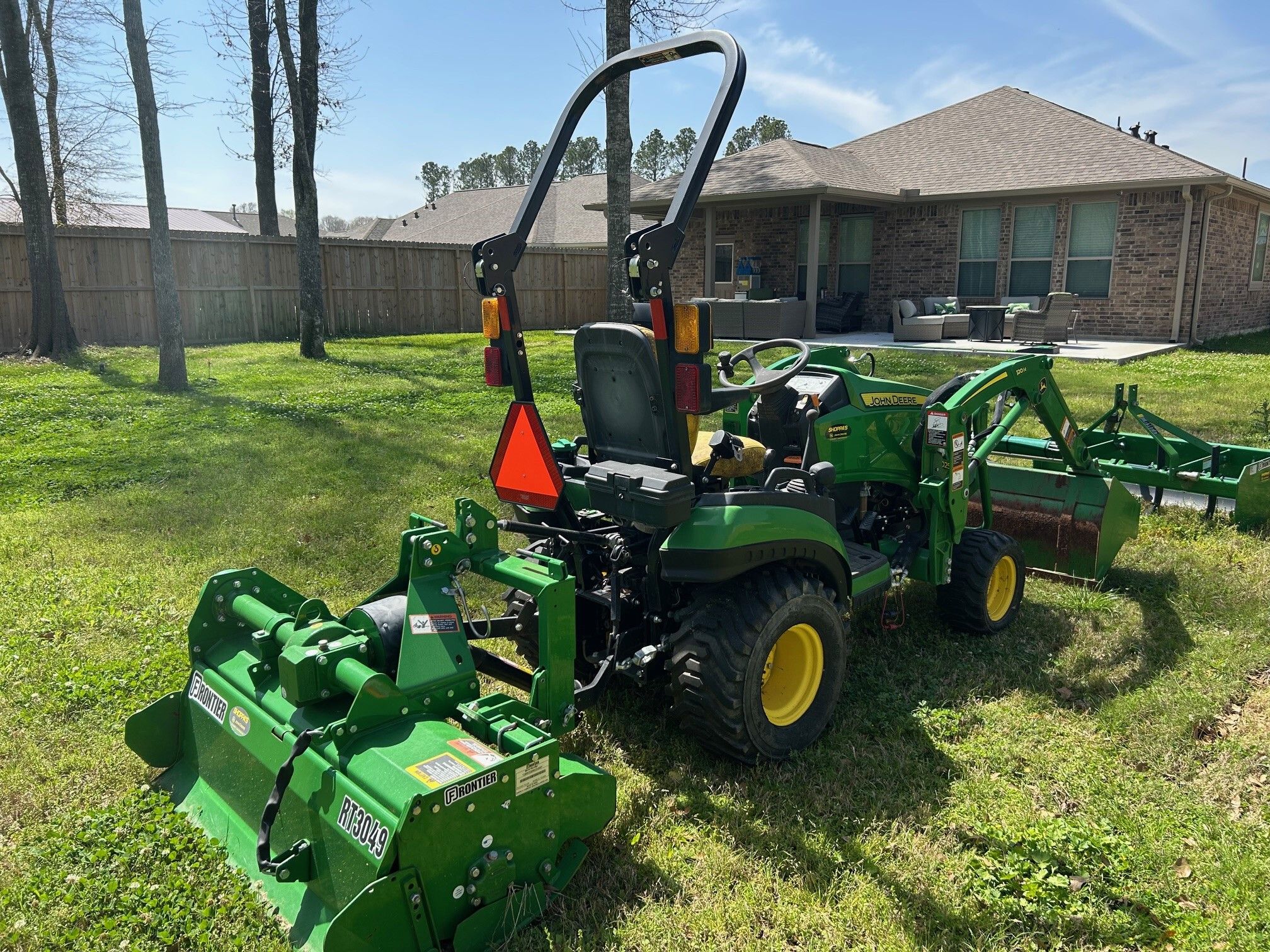 2022 John Deere 1025R Image