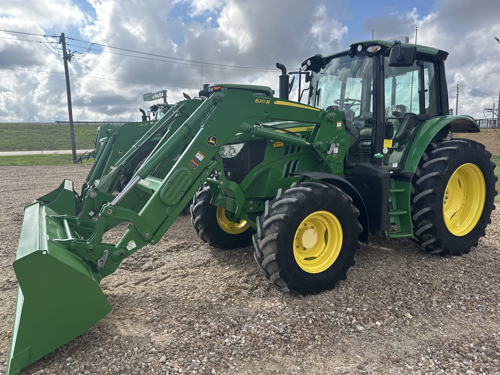 2022 John Deere 6130M Image
