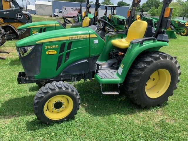 2021 John Deere 3025E Image