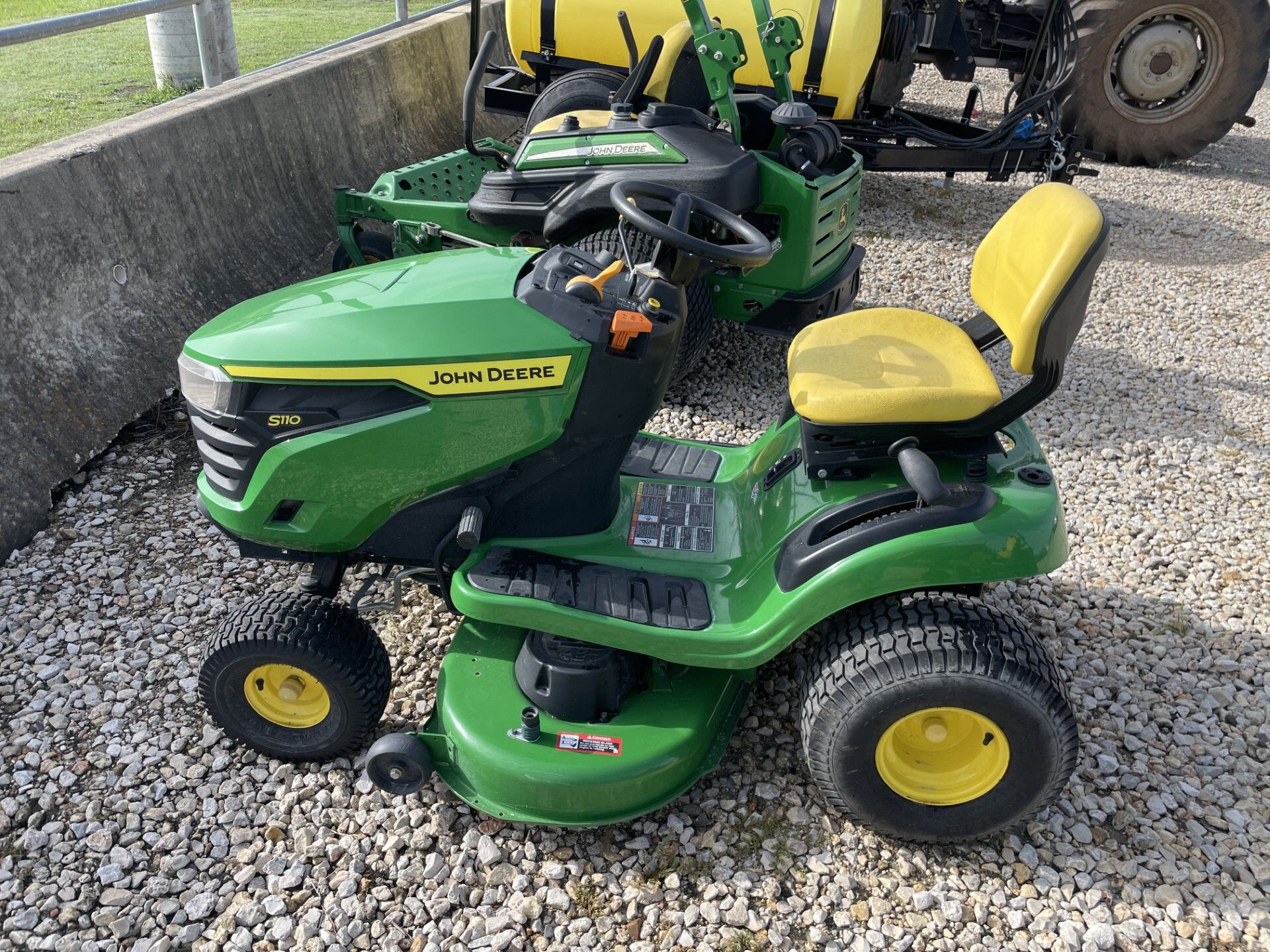 2024 John Deere S110 Image