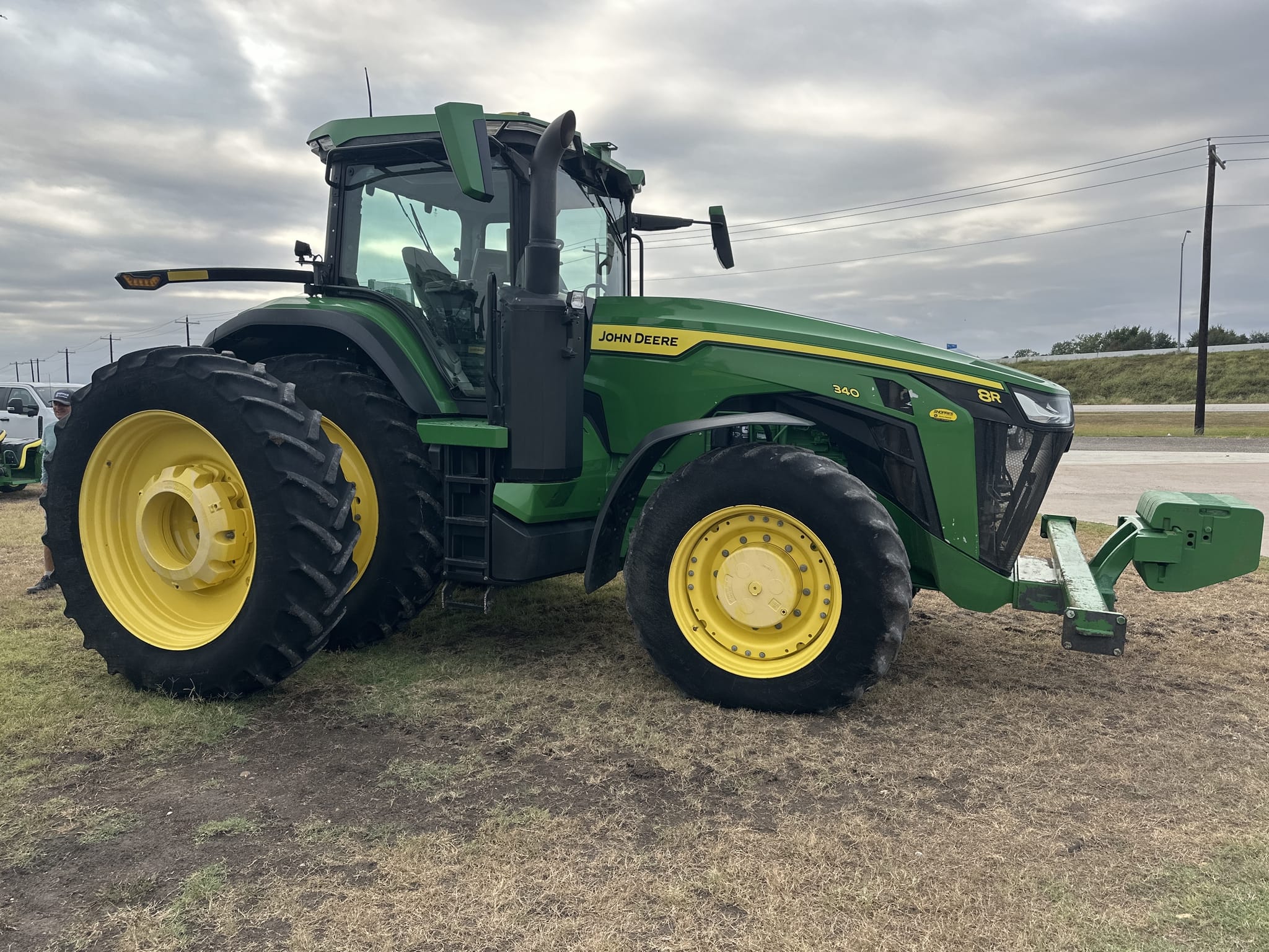 2023 John Deere 8R 340 Image