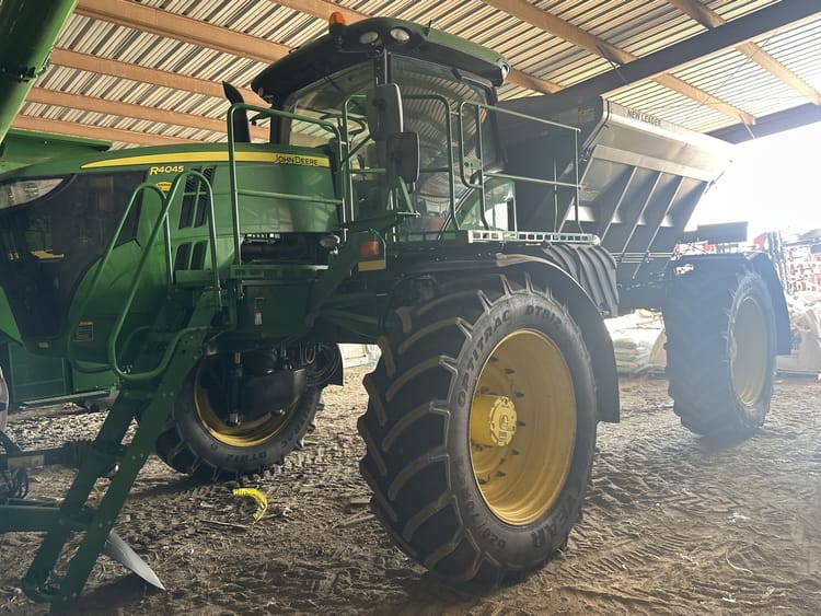 2016 John Deere R4045 Image