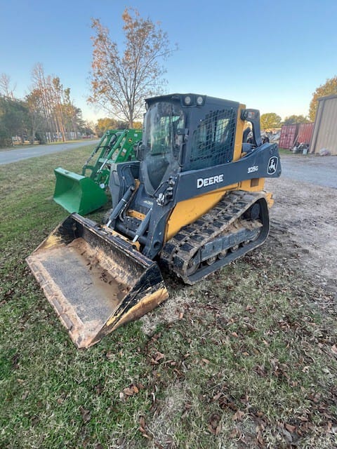 2022 John Deere 325G Image