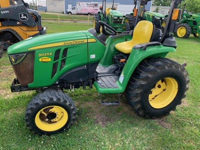 2022 John Deere 3025E Image