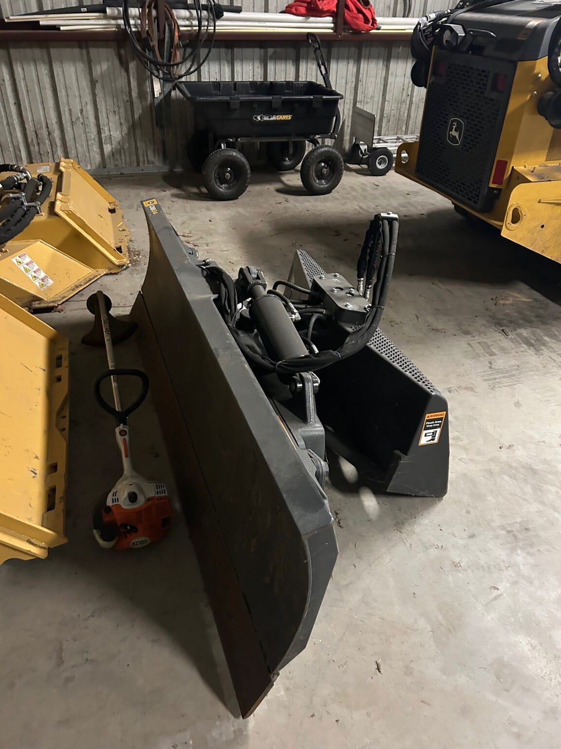 John Deere DB84 Image