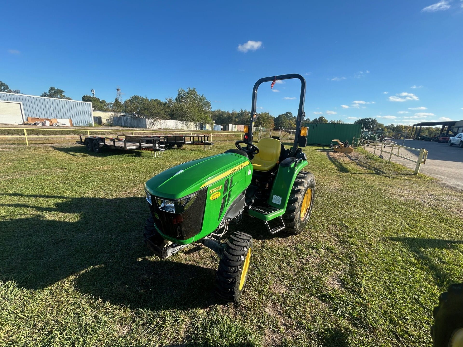2023 John Deere 3025E Image