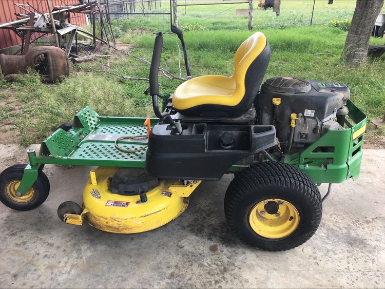 2020 John Deere Z335E Image