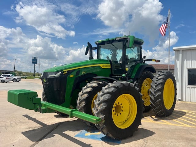 2022 John Deere 8R 340 Image