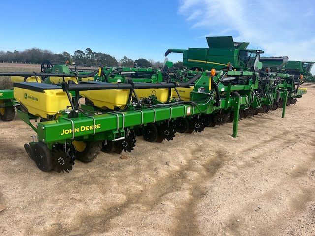 2024 John Deere 1725 Image
