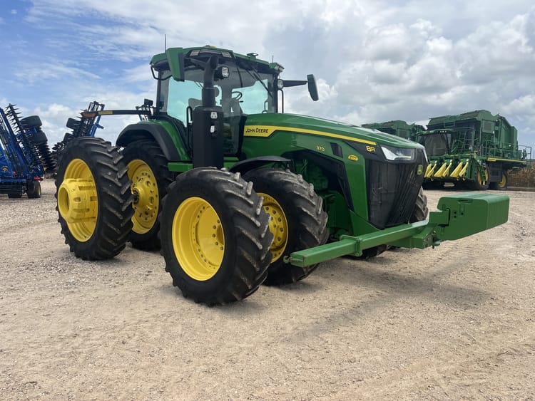 2023 John Deere 8R 370 Image