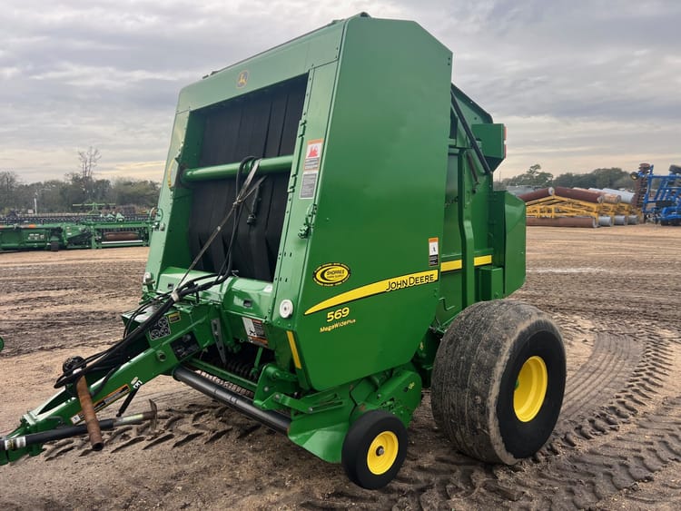 2014 John Deere 569 Image