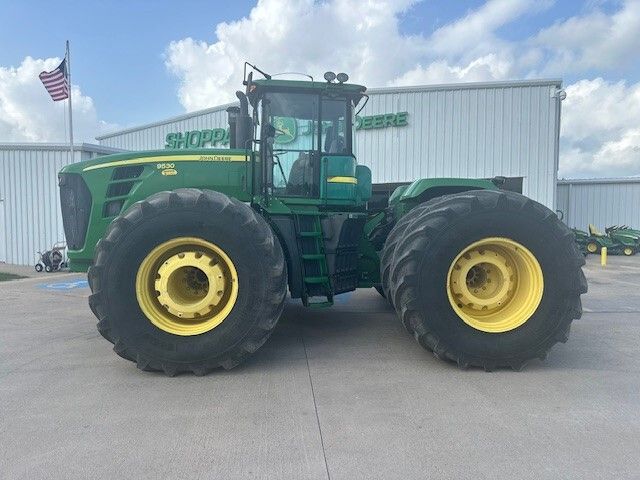 2011 John Deere 9530 Image
