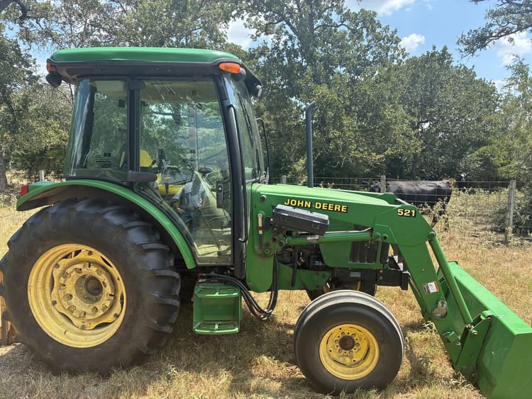 2003 John Deere 5320 Image
