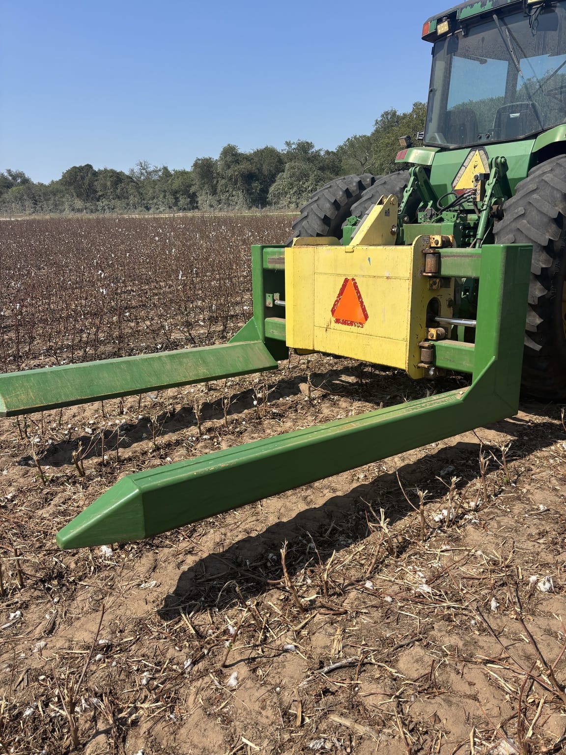 John Deere 2085 Image