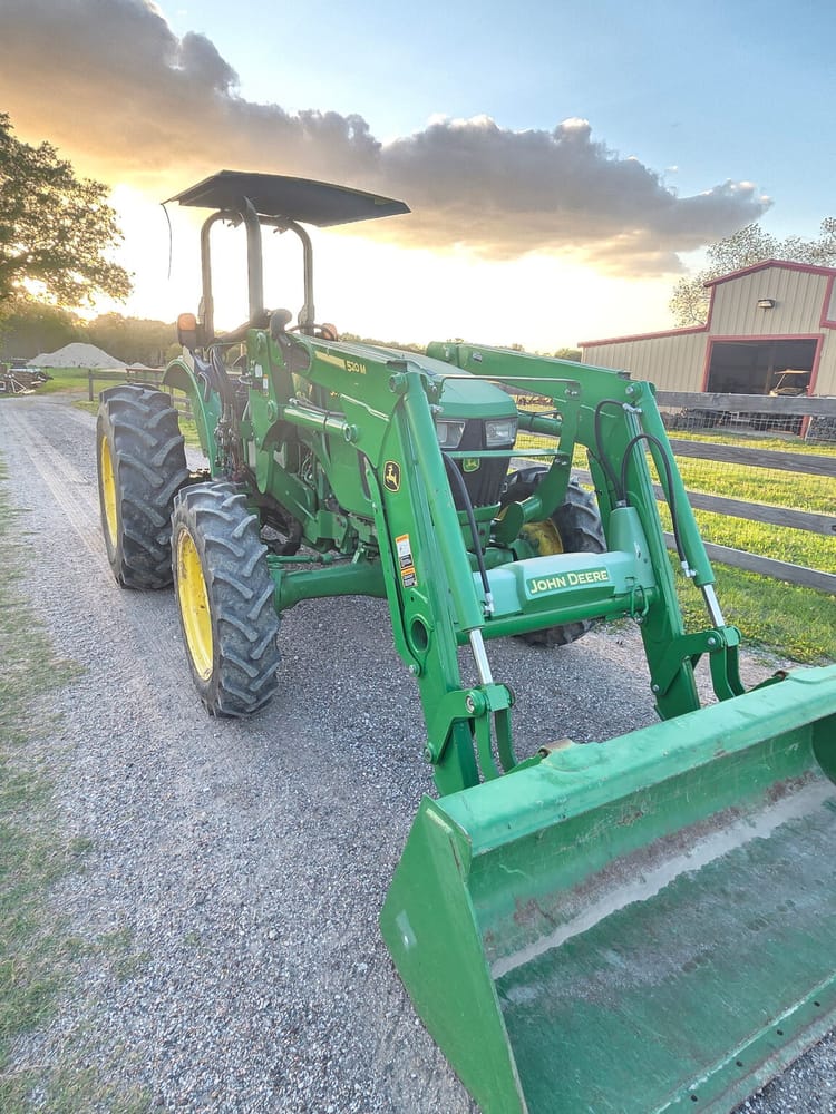 2018 John Deere 5075E Image