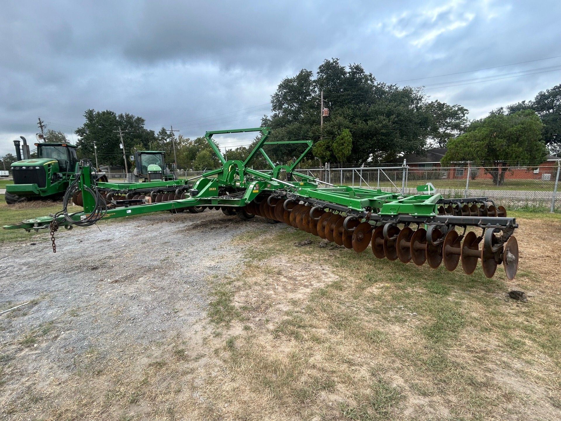 2023 John Deere 2633 LT Fold Disk – 40’8″ DPFS Image