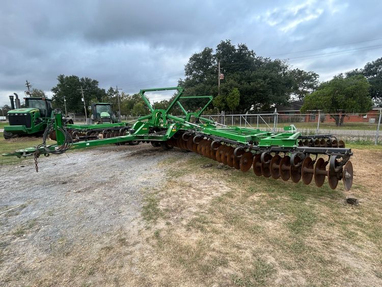 2023 John Deere 2633 LT Fold Disk – 40’8″ DPFS Image
