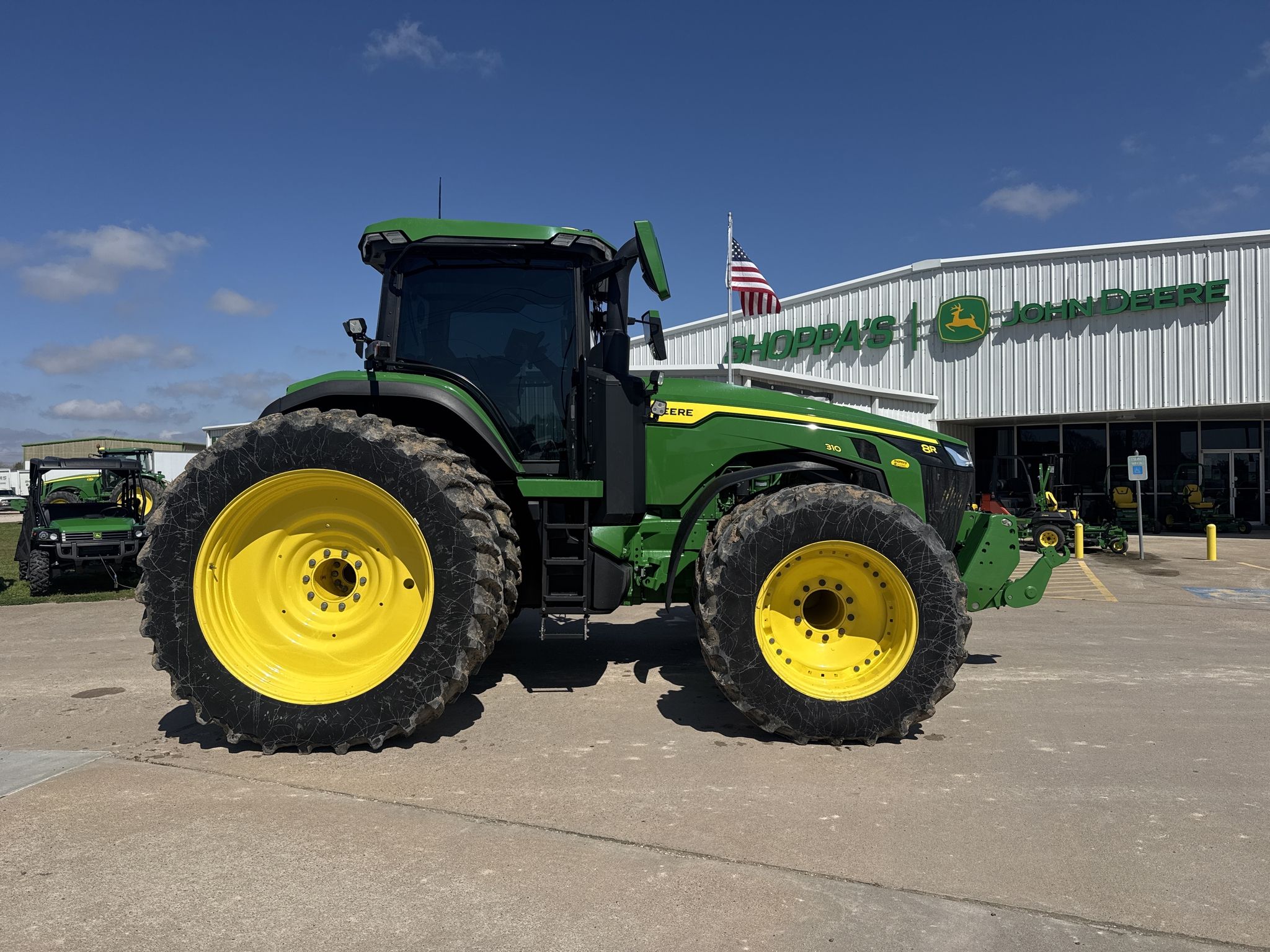 2023 John Deere 8R 310 Image