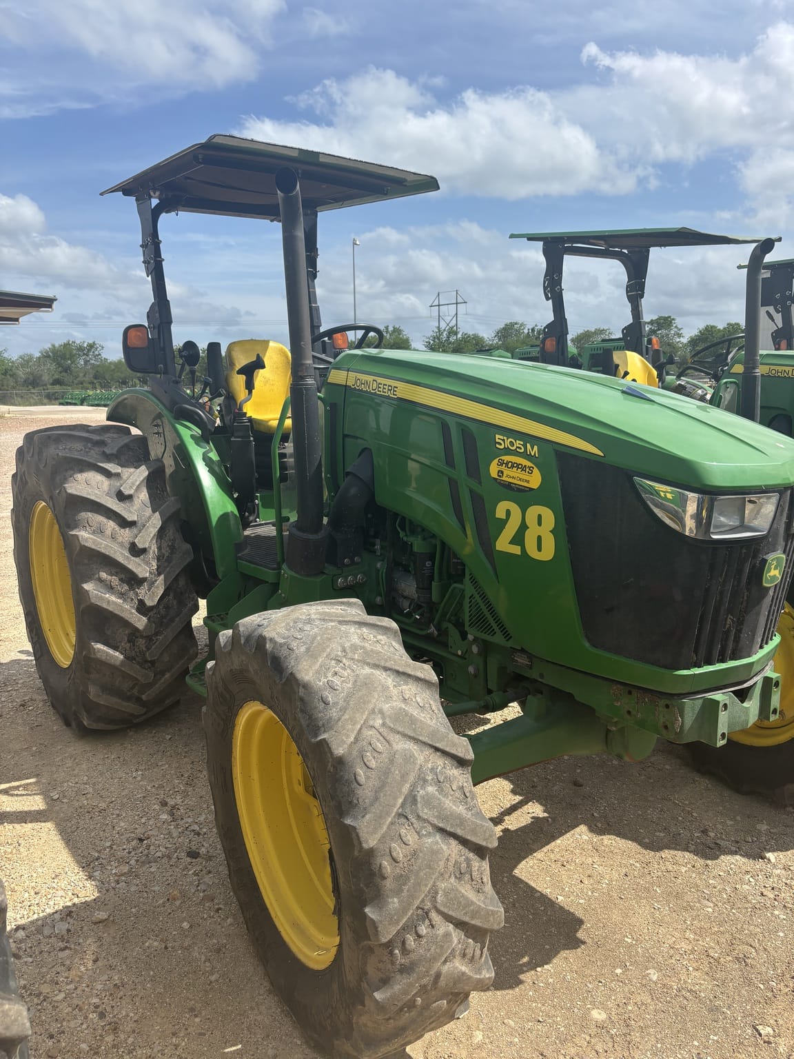 2023 John Deere 5105M Image