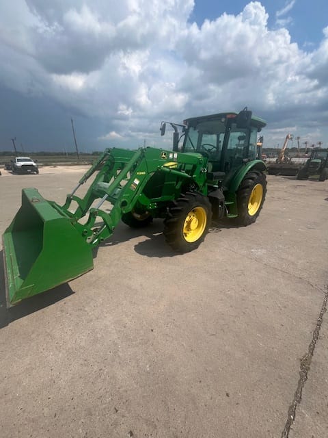 2016 John Deere 5085E Image