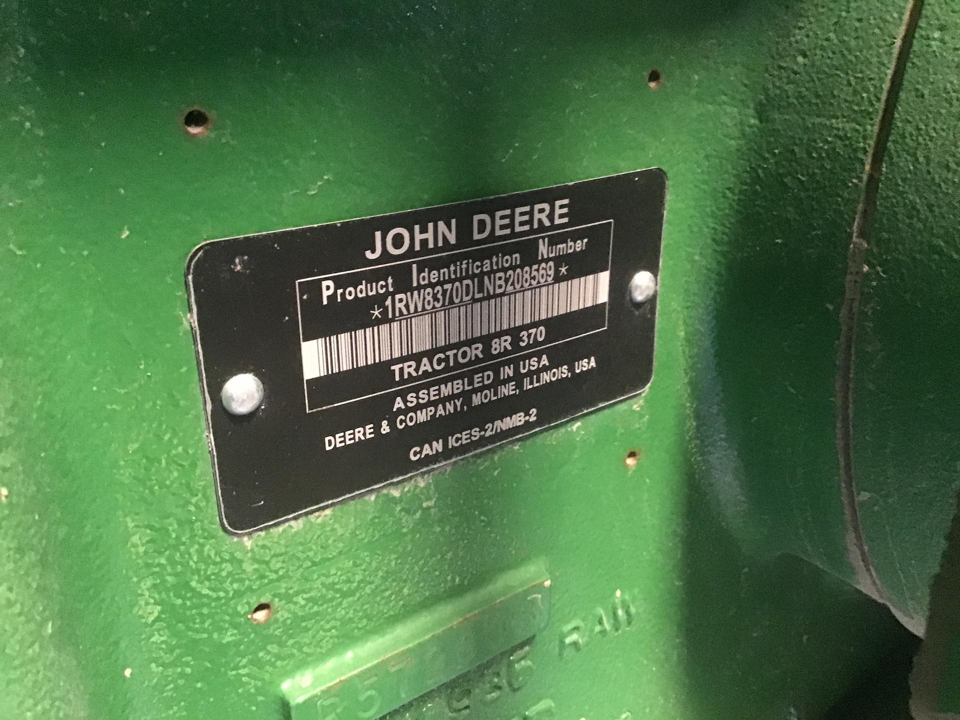 2022 John Deere 8R 370
